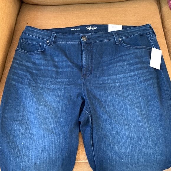 NWT style & Co plus size 18 W bootleg jeans - Picture 2 of 7